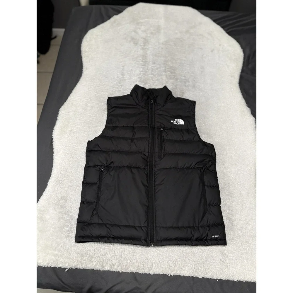The North Face 550 Down‎ Vest Men's S Black Puffer Jacket Full Zip Outdoor